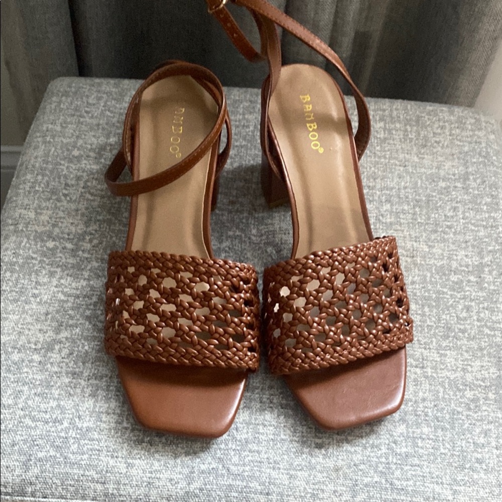Bamboo Women's Brown Woven Sandals